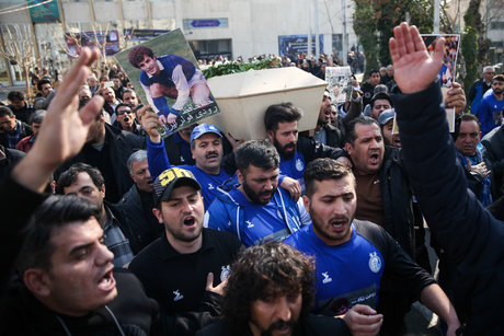 احدی در کنار حجازی آرام گرفت/ مراسم ختم، جمعه صبح